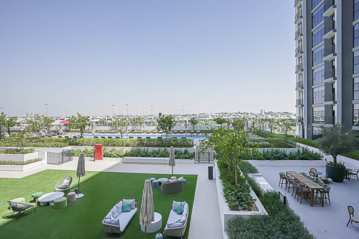 Vacant 2-Bedroom | Pool View | Golfville