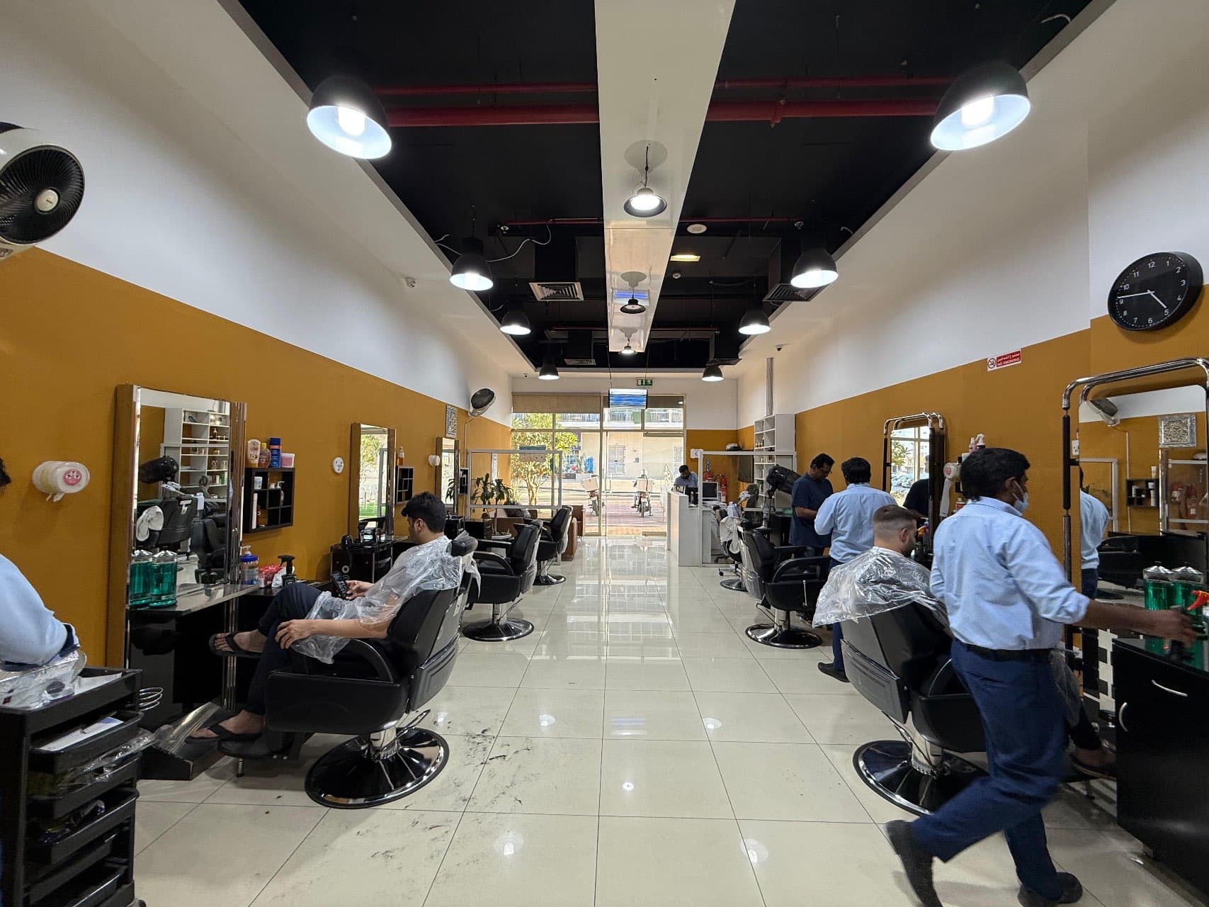 Prime Investment Opportunity | Vacant 1,043 Sqft Shop l close to new metro station